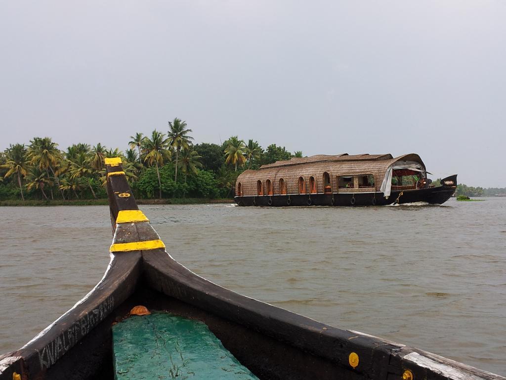 Marari Dreamz Villa Alappuzha Exterior photo